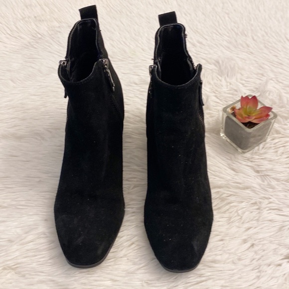 NEW BLONDO Zappos Black Suede Double Zipper Heel ankle bootie women SIZE 7.5 - Picture 4 of 7